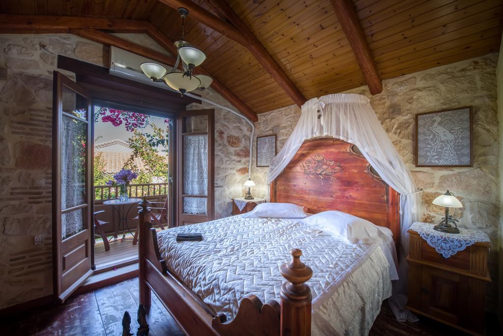 Maison d'hôtes Ktima Kourou à Plános Chambre photo