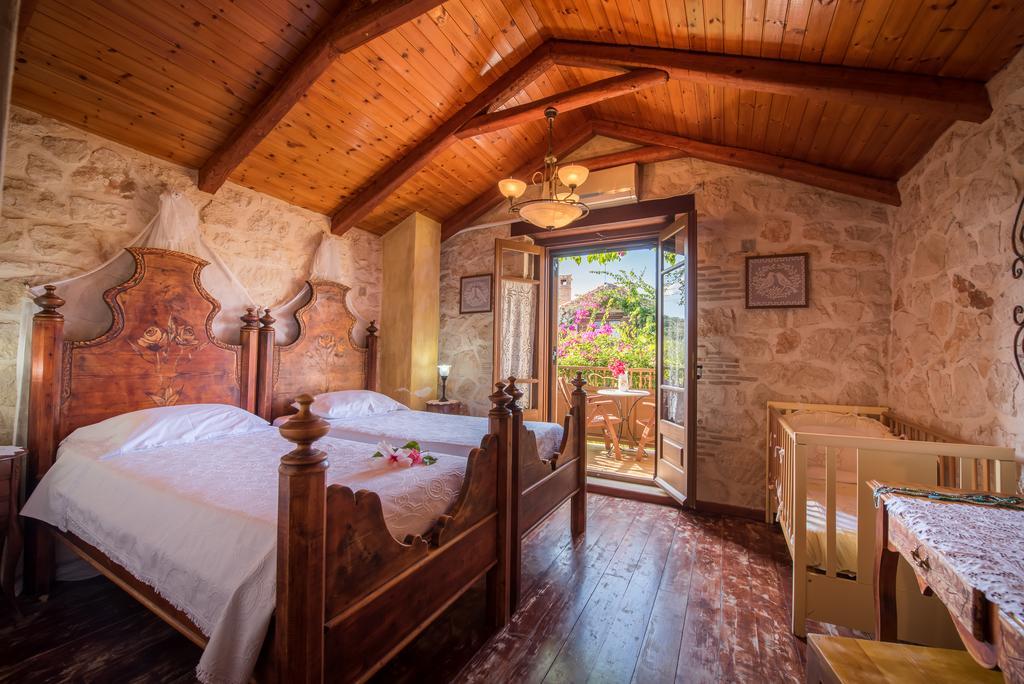 Maison d'hôtes Ktima Kourou à Plános Chambre photo
